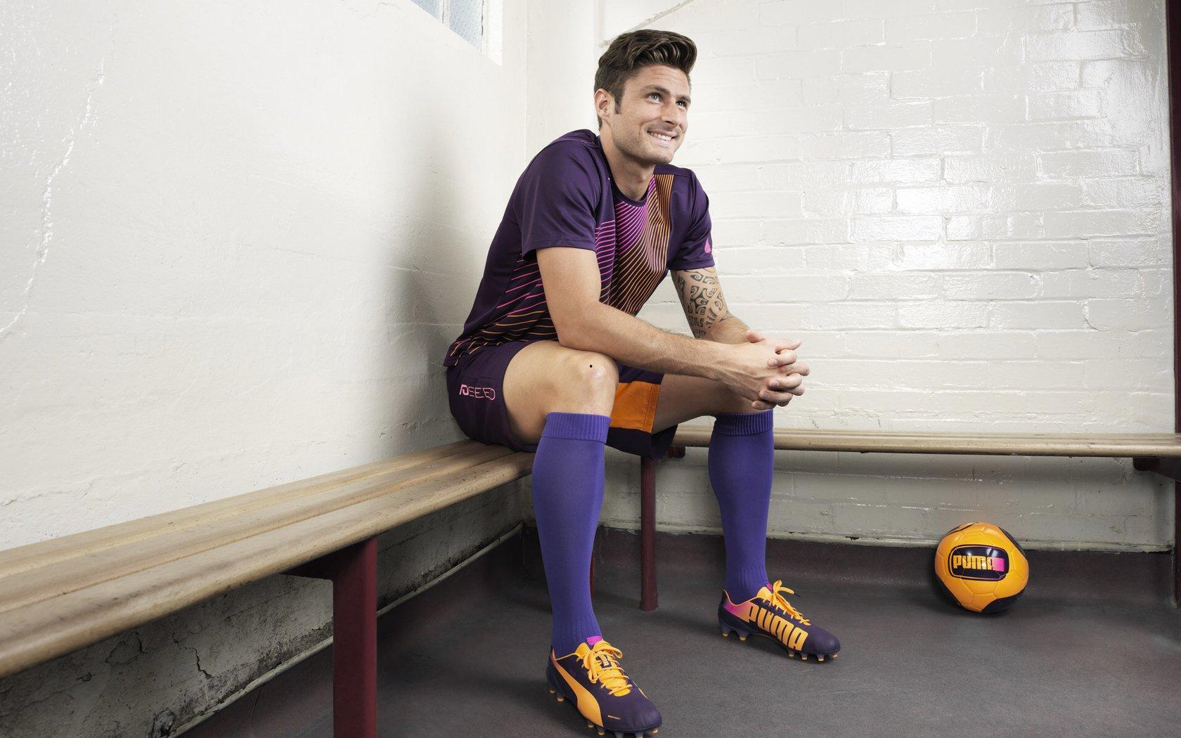 雨中激战九十分钟，客家军鏖战惜败！外援破门难挽败局，梅州一比二不敌申花